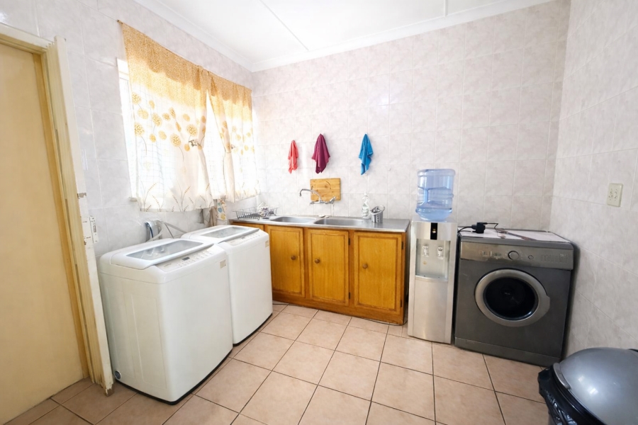 3 Bedroom Property for Sale in Protea Park North West